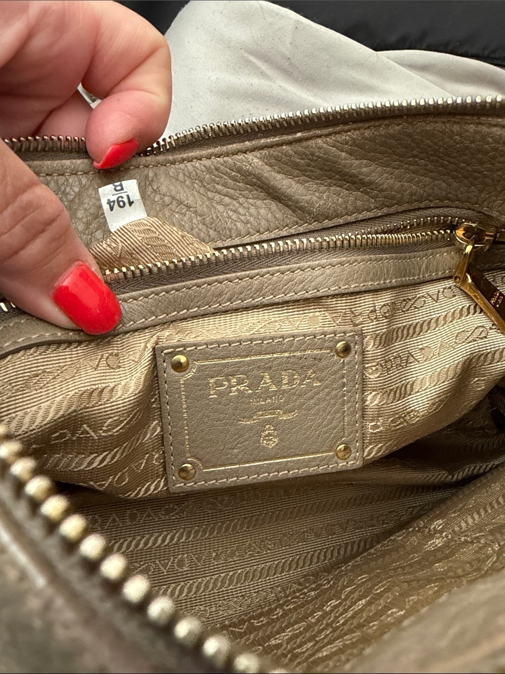 Pradaπ Vitello Daino Olive-Taupe Pebbled Leather Shoulder Bag with Gold! Offers - Picture 11 of 16